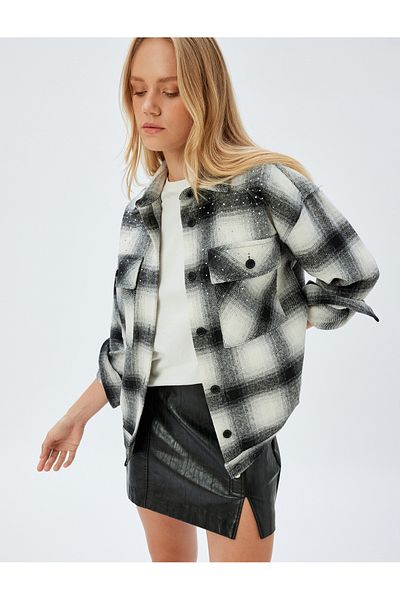 Koton Hemdjacke mit langen Ärmeln und Strass-Hüftdetail