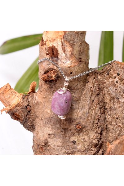Taş Sandığı Ruby Stone Necklace