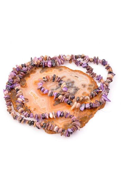 Taş Sandığı Women's Pink Cheroite Stone String Necklace