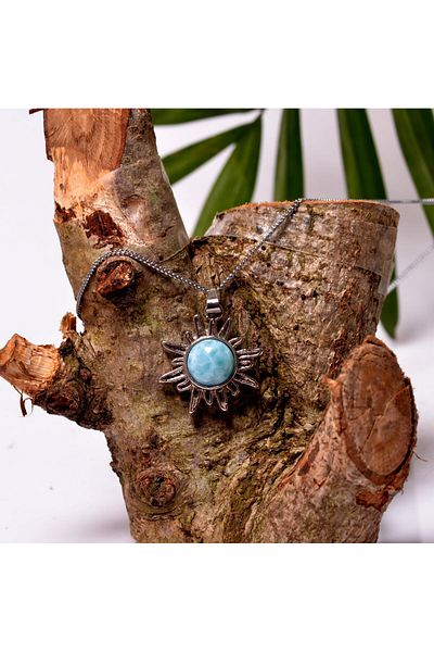 Taş Sandığı Larimar Stone Sun Necklace