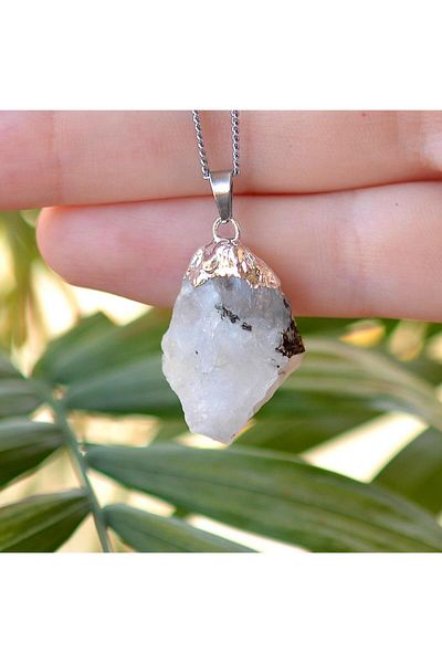 Taş Sandığı Raw Moon Stone Necklace