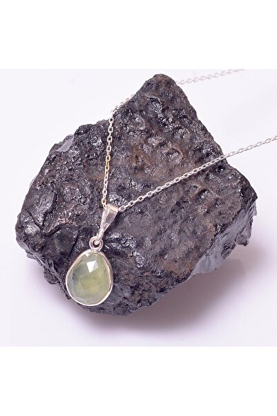 Taş Sandığı Prehnite Stone Silver Necklace - Small Size