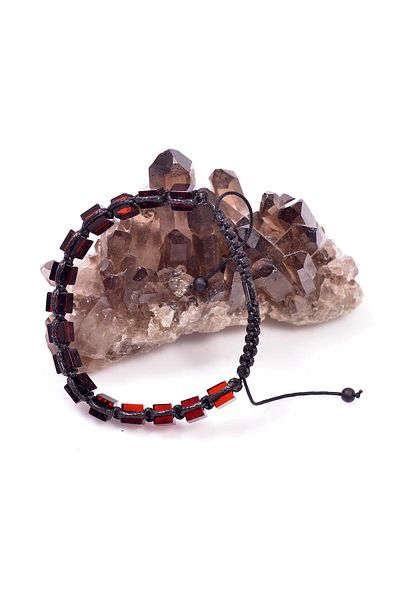 Taş Sandığı Macrame Drop Wrist Fire Amber
