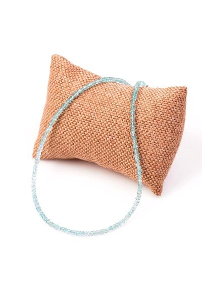 Taş Sandığı Apatit Taşı Gümüş Kolye - 4 Mm