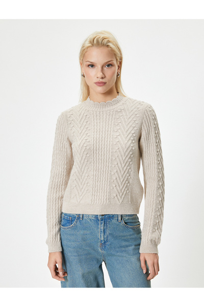 Koton Uzun Kollu Hafif Dik Yaka Dokulu Triko Kazak