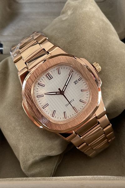 Leerybee Premium Men's Wrist Watch in Special Box - Reflect Your Originality with Original Designs