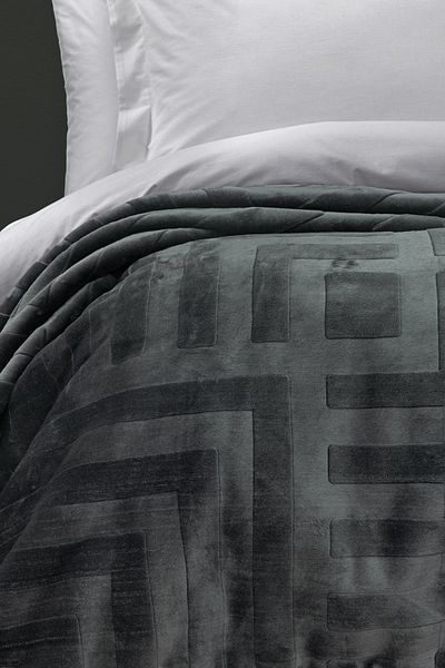 Yataş Palma Anthracite Double Emboss Blanket