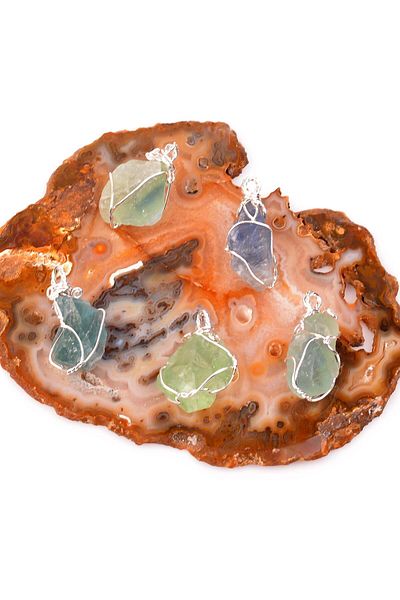 Taş Sandığı Raw Fluorite Stone Necklace - Wire Wrapped