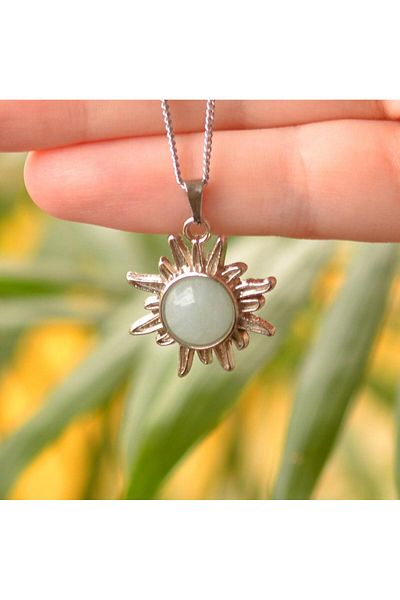 Taş Sandığı Aquamarine Stone Sun Necklace