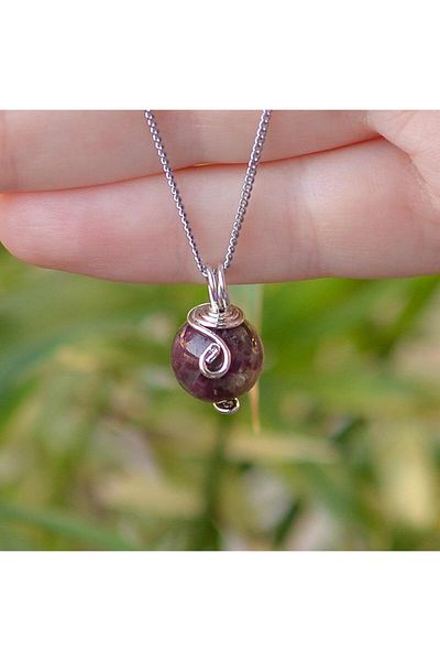 Taş Sandığı Tourmaline Stone Necklace - Sphere Shaped