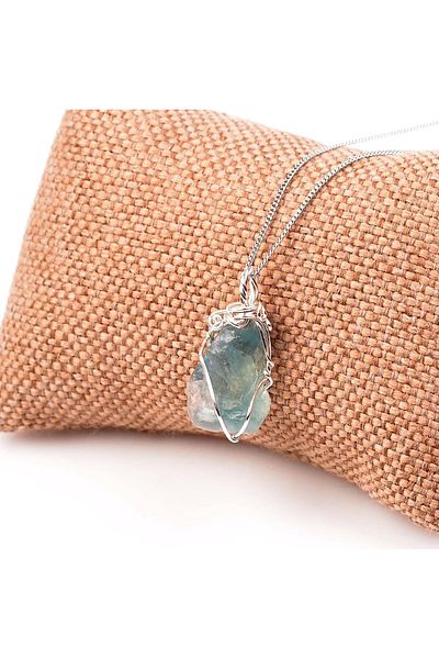 Taş Sandığı Raw Fluorite Stone Necklace - Wire Wrapped