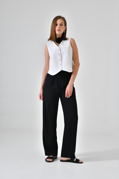 Saade Білий приталений жилет з ґудзиками