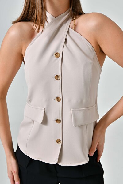 Saade Back Low-cut Vest with Jewelled Collar and Pocket Detail