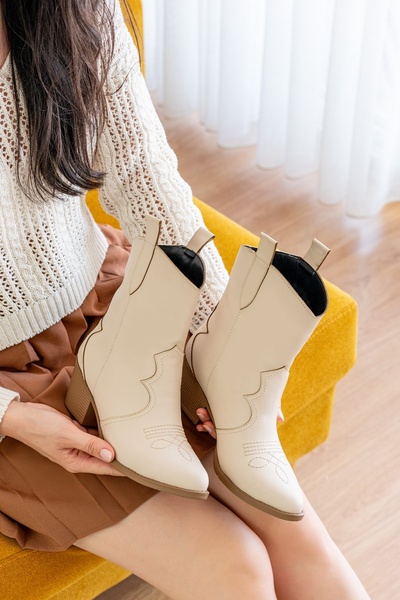 DİVOLYA Desperado Beige Κεντημένο Δέρμα (5 cm Τακούνι) Καουμπόικες Μπότες Καθημερινής Χρήσης