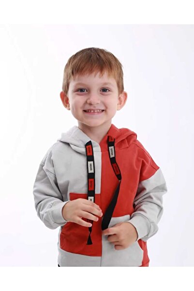 BOBBY JR KİDSWEAR CAPUȚĂ CU TĂIȚE ASIMETRICE CU BUCĂȚI cu glugă ANI ATSHI tricou