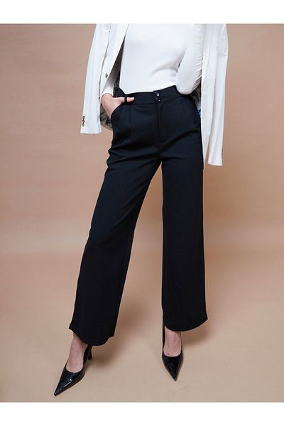Sassafras By Styli Pleated Detail Straight Leg Pants