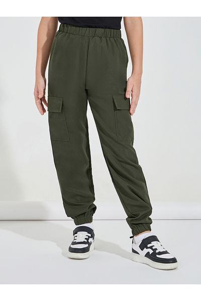 Styli Solid Elastic Waist Cargo Pants