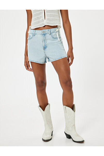 Koton Mini Kot Şort Fiyonk Detaylı Düğmeli Rahat Kalıp Cepli