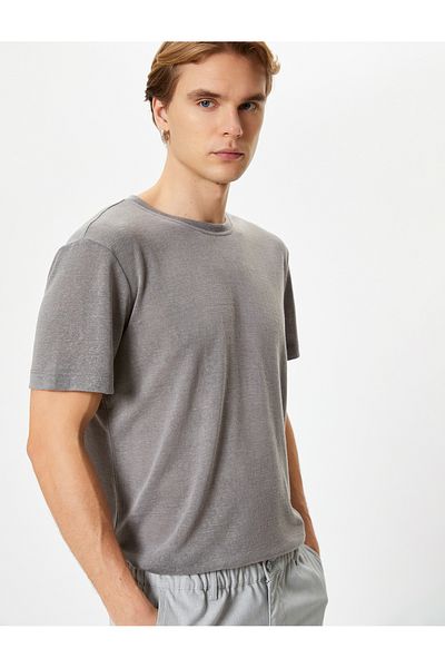 Koton T-Shirt mit Rundhalsausschnitt und kurzen Ärmeln und Nähten
