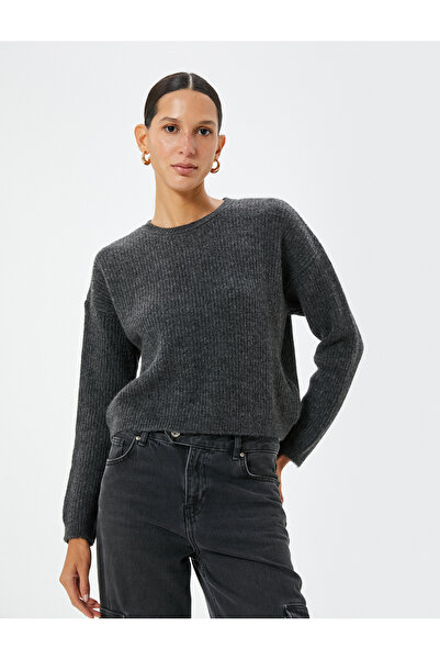 Koton Langärmliger Basic-Strickpullover - Rundhals