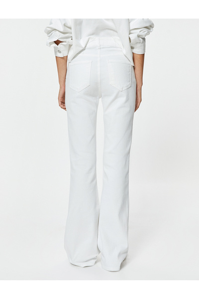 Koton Jeans mit ausgestelltem Bein, schmale Passform, Standard-Taille