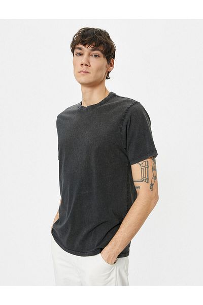 Koton T-Shirt aus gewaschener Baumwolle mit Rundhalsausschnitt, aufgestickter Slogan, kurze Ärmel