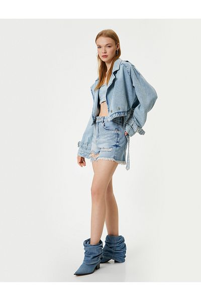 Koton Bequem geschnittene zerrissene Jeansshorts - Steindetaillierter Knopf