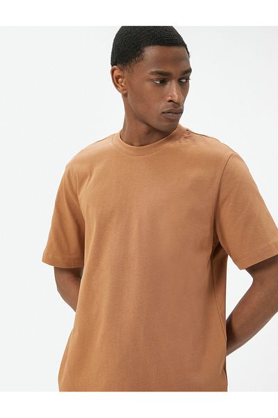 Koton Basic-Kurzarm-T-Shirt aus Baumwolle mit Rundhalsausschnitt