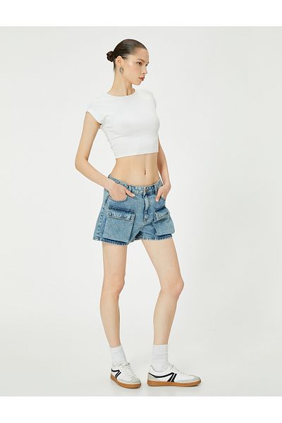 Koton Pantaloni scurti cargo din Jean cu talie standard - Detaliu buzunar frontal