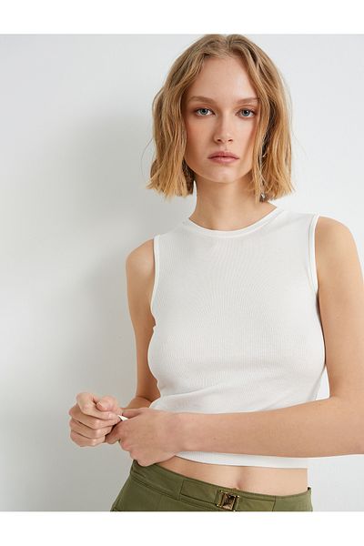 Koton Crop Ribbed Athlete Halter Collar