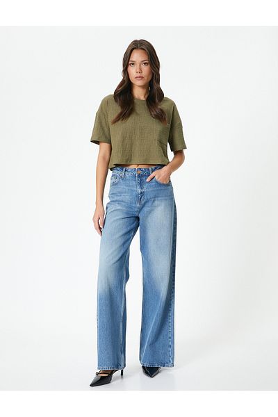 Koton Crop T-shirt με κοντό μανίκι Crew Lack Pocket Βαμβακερό