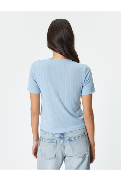 Koton Tričko s krátkým rukávem a výstřihem s žebrovaným střihem slim fit