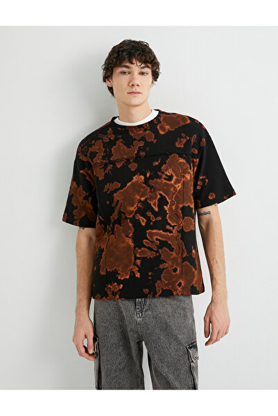 Koton Abstract Printed T-shirt Comfortable Cut Stitching Detailed Crew Neck