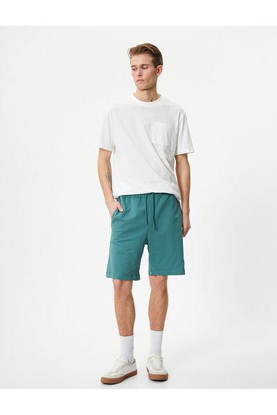 Koton Bermudashorts mit Schnürung in der Taille und Taschen mit Label-Print