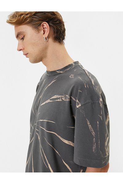 Koton Oversize T-Shirt Abstract Printed Crew Neck Short Sleeve