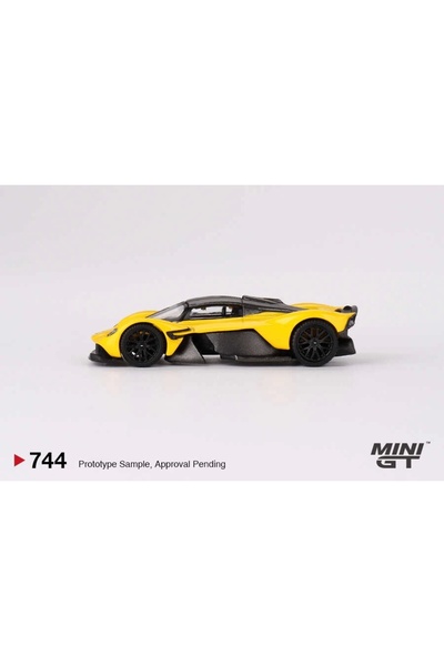 mini gt 1/64 Aston Martin Valkyrie Sunburst Yellow MGT00744