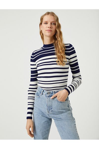 Koton Strickpullover mit hohem Kragen, schmaler Passform und langen Ärmeln aus Kaschmir mit Struktur