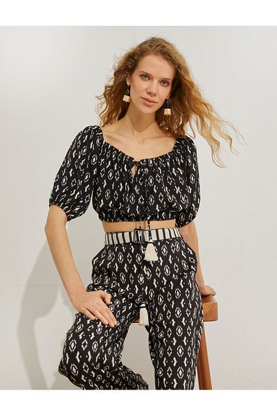 Koton Crop-Bluse mit Ethno-Print, elastisch, detailliert