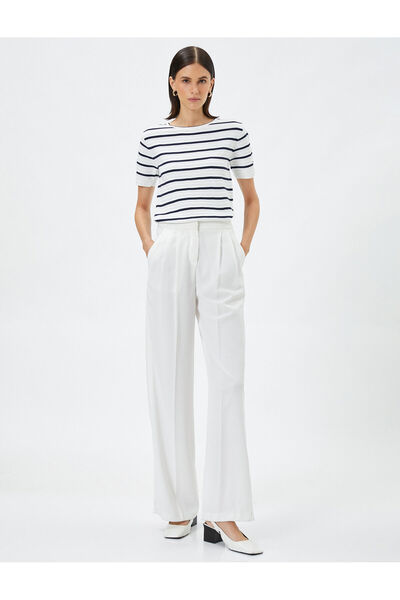 Koton Πλεκτό πουλόβερ με κοντό μανίκι με λαιμόκοψη με υφή