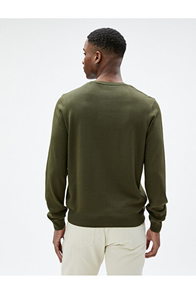 Koton Базовий трикотажний светр з тонкою горловиною та довгим рукавом