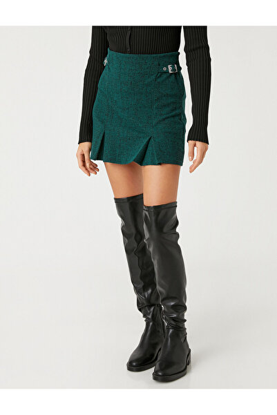 Koton Μίνι φούστα με πλισέ σχέδιο με λεπτομέρεια πόρπης στα πλαϊνά