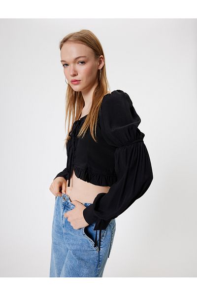Koton Slim Fit Crop Bluse – Ballonärmel und Bindedetail