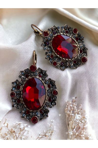FAYRA ACCESSORIES أقراط روبي مرصعة بالزركون الأحمر
