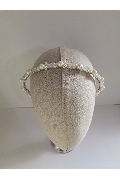 Bivalvia Accessories Coroană cu design special, cu perle și cristale, care at...