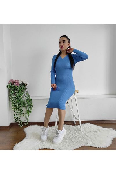 Altı Üstü Butik rochie tricotată cu decolteu în V