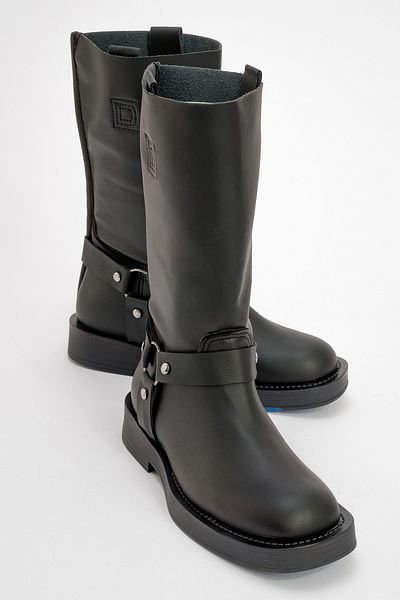 LuviShoes حذاء ركوب الخيل للسيدات من SOLVA باللون الأسود