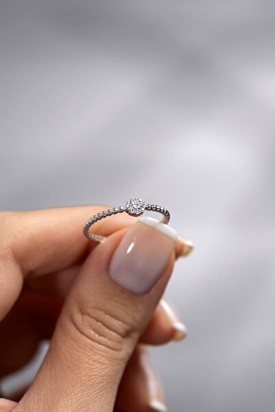 Jewelmim Taşlı Gümüş Yüzük 18 Ayar Beyaz Altın Kaplama Aşk Zirkon Taşlı Minim...