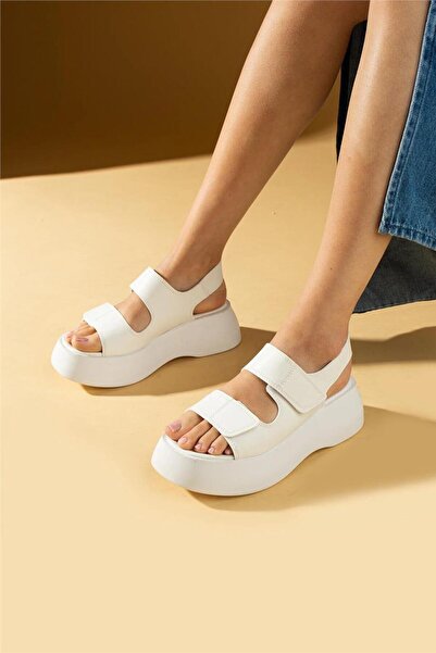 homiro Γυναικεία σανδάλια με λευκή χοντρή σόλα