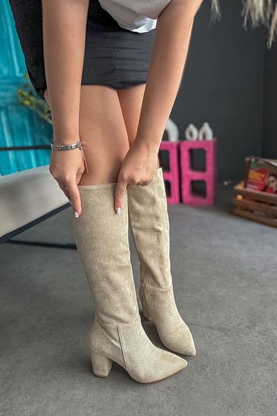 SHOEBELLAS Λεπτομερείς γυναικείες μπότες με τακούνι Petto Beige με φερμουάρ