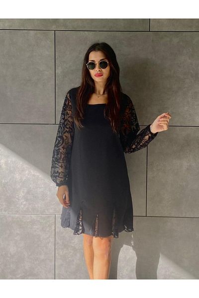 Kokosh moda Γυναικείο μακρυμάνικο φόρεμα με στρογγυλή λαιμόκοψη και δαντέλα κοντό εισαγόμενο κρεπ φόρεμα